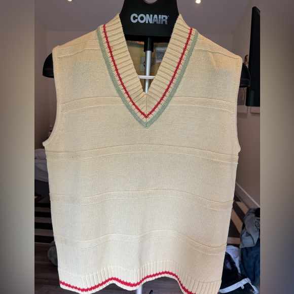 VAURNET - vintage baby yellow sweater vest- linen and cotton - Picture 2 of 4